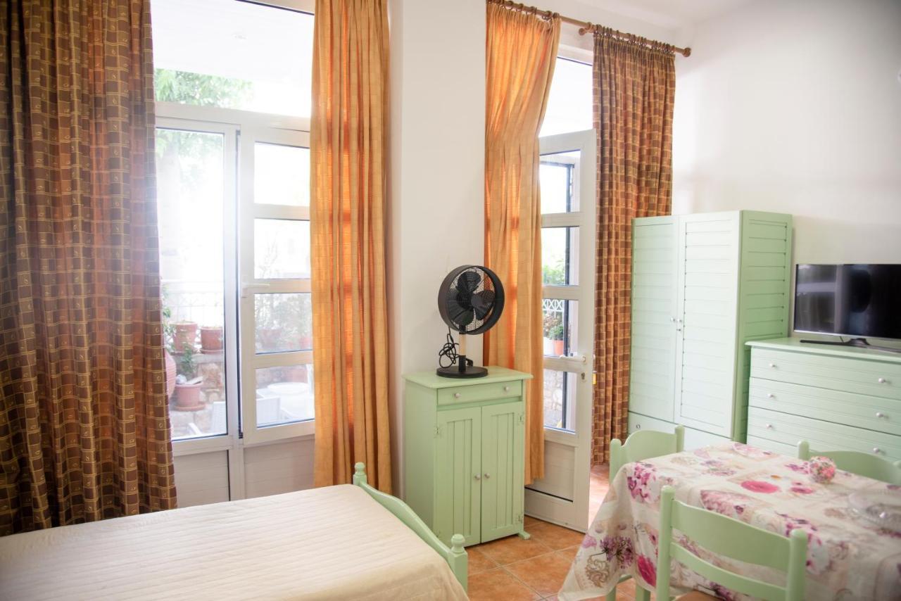 Stavros Studio Apartment In Kos Town Luaran gambar